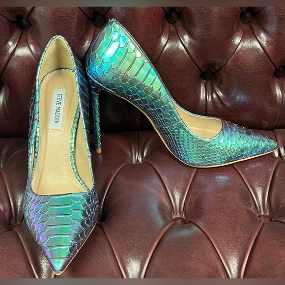 Steve Madden Turquoise Snake Print - Mermaid Heels - Picture 7 of 8